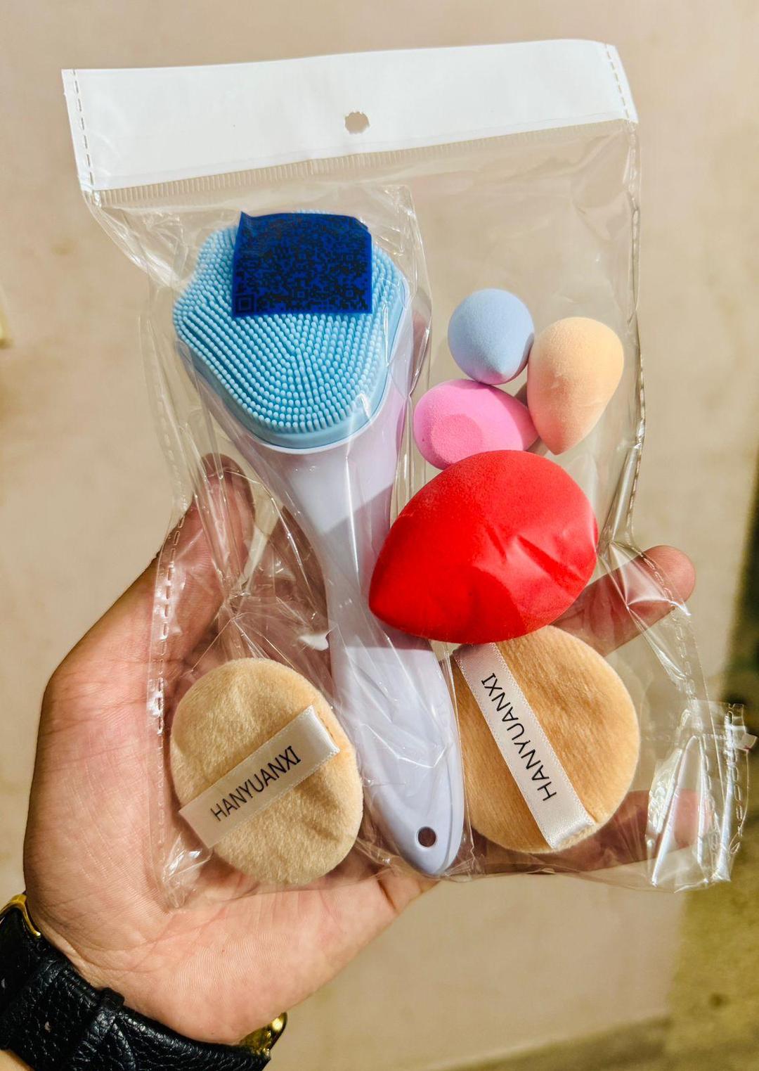 7-Piece Makeup & Skincare Set | Silicone Facial Cleansing Brush + Beauty Sponges + Powder Puffs by HANYUANXI